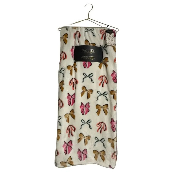 Coquette Bows Oversized Cozy Plush Throw Blanket 60x70 - Picture 1 of 3